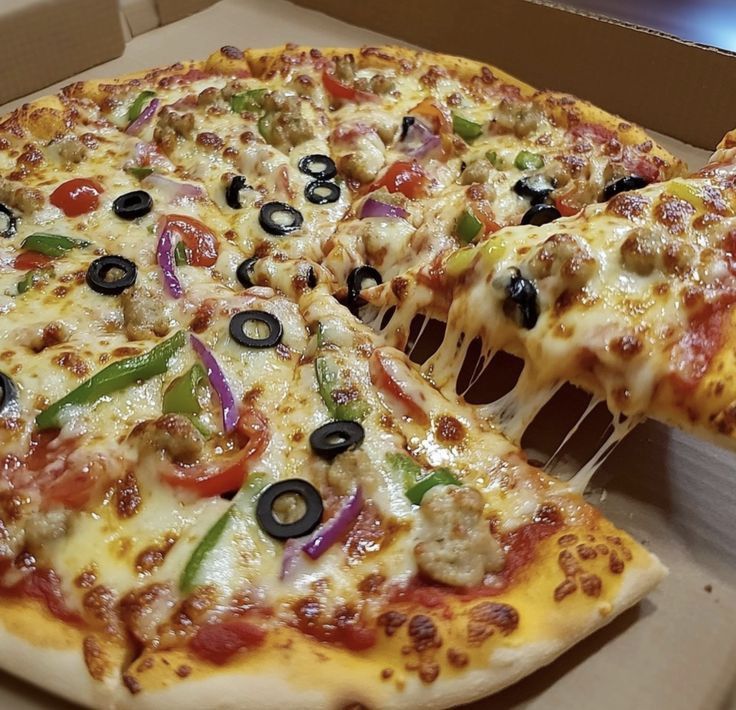 Chicken Supreme Pizza
